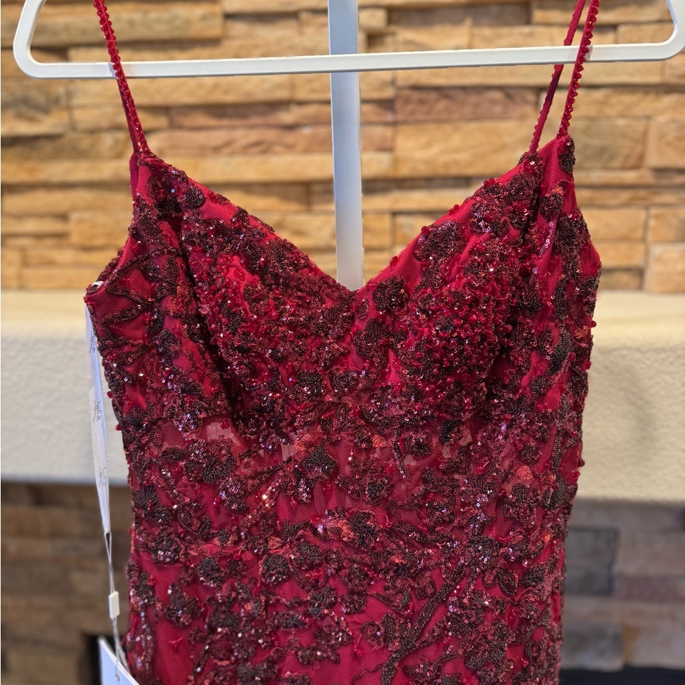 Mac Duggal Red Sequined Illusion Corset Trumpet Gown Size 4 - Picture 11 of 15
